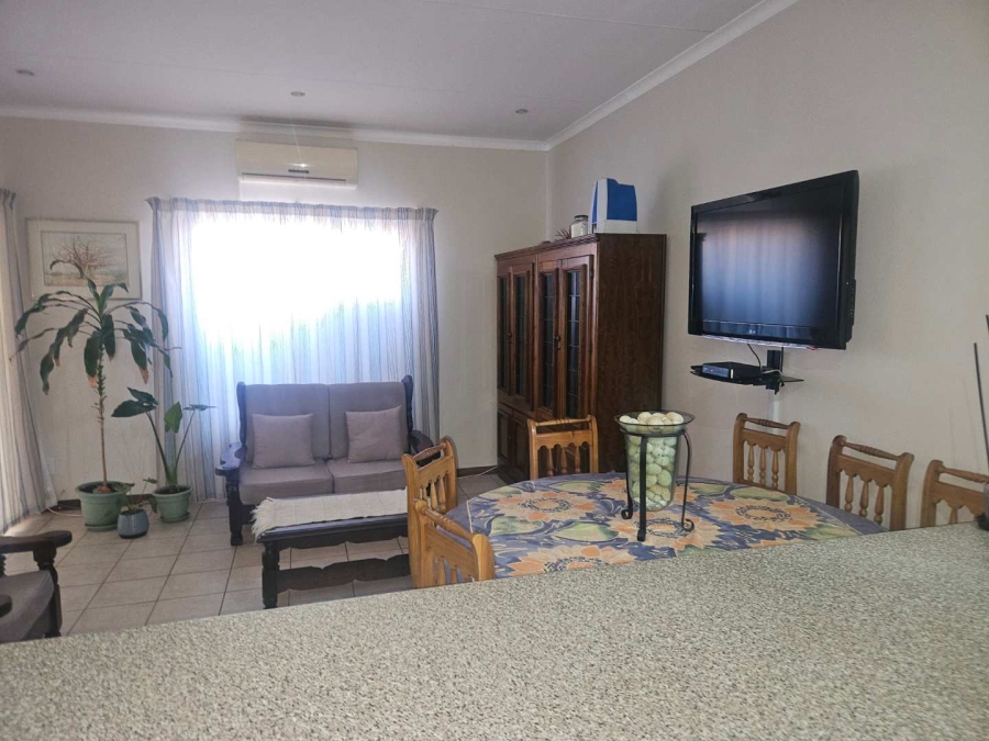 2 Bedroom Property for Sale in Rhodesdene Northern Cape